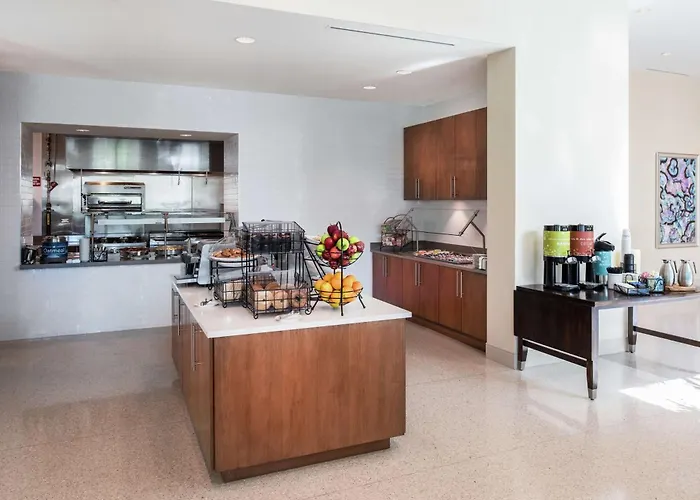 Hilton Garden Inn Miami Dolphin Mall