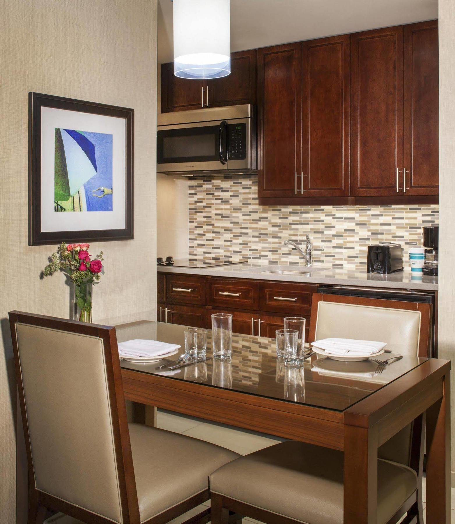 Hotel Hilton Garden Miami Dolphin Mall 3*